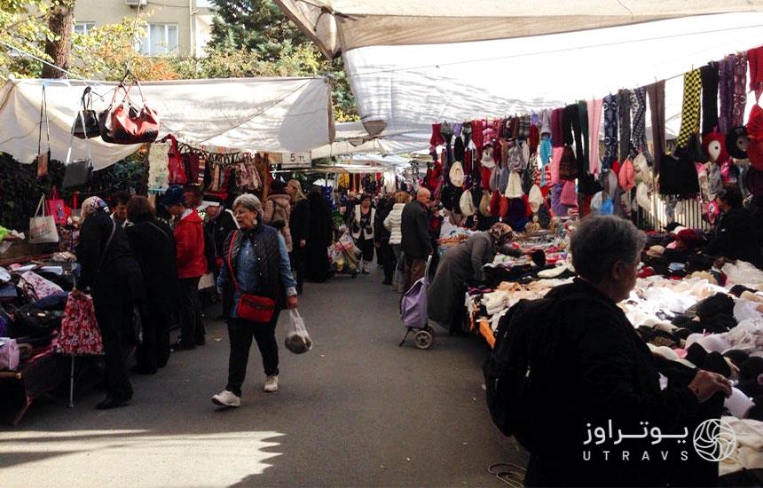 پنج شنبه بازار ارنکوی از بازارهای هفتگی استانبول